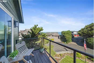 424 SW Cliff St, Depoe Bay, OR 97341 - Photo 40