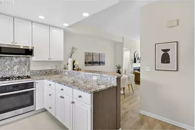 4934 SW 1st Ave, Portland, OR 97239 - Photo 14