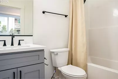 236 NE Sacramento St, Portland, OR 97212 - Photo 24
