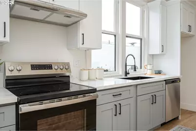 236 NE Sacramento St, Portland, OR 97212 - Photo 6