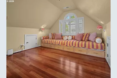 1815 NW Rosefinch Ln, Portland, OR 97229 - Photo 34