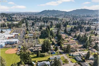 17705 SE Marie St, Portland, OR 97236 - Photo 42