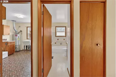 17705 SE Marie St, Portland, OR 97236 - Photo 16