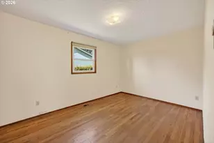 17705 SE Marie St, Portland, OR 97236 - Photo 14