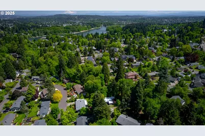 2700 Underhill Ln #1, West Linn, OR 97068 - Photo 2