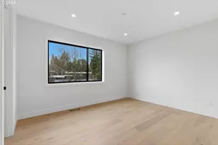 6233 SW Hamilton Way, Portland, OR 97221 - Photo 34