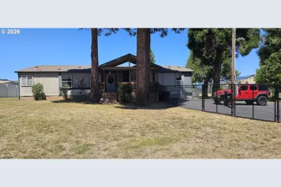 220 Wild River Dr, Roseburg, OR 97470 - Photo 1