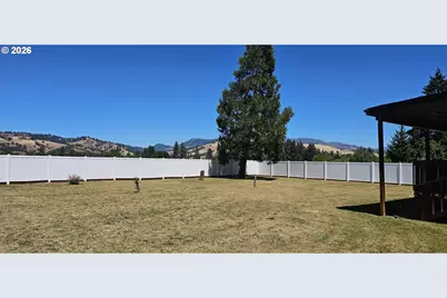 220 Wild River Dr, Roseburg, OR 97470 - Photo 44