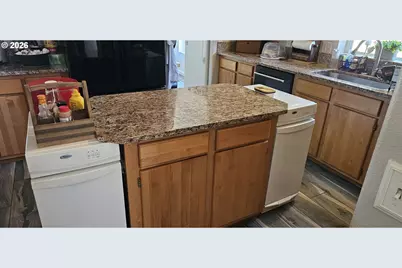 220 Wild River Dr, Roseburg, OR 97470 - Photo 10