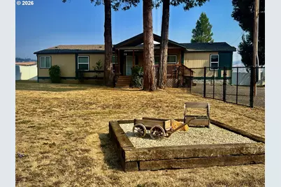220 Wild River Dr, Roseburg, OR 97470 - Photo 2