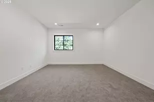 3884 Lake Grove Ave, Lake Oswego, OR 97035 - Photo 36