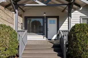 1219 SE Rhine St, Portland, OR 97202 - Photo 4