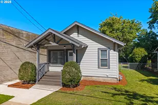 1219 SE Rhine St, Portland, OR 97202 - Photo 2