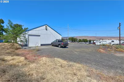 702 Myrtle St, The Dalles, OR 97058 - Photo 4