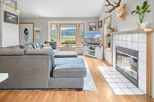 1001 N Broadway St, Estacada, OR 97023 - Photo 10