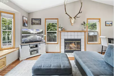 1001 N Broadway St, Estacada, OR 97023 - Photo 26