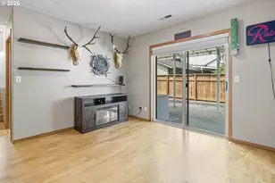 1001 N Broadway St, Estacada, OR 97023 - Photo 22