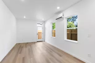 3855 N Willis Blvd, Portland, OR 97217 - Photo 4