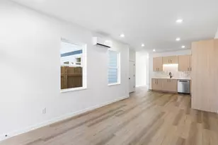 3855 N Willis Blvd, Portland, OR 97217 - Photo 2