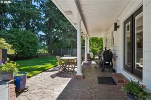 13506 NE Hassalo St, Portland, OR 97230 - Photo 28