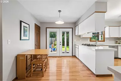 13506 NE Hassalo St, Portland, OR 97230 - Photo 14