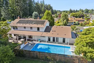 13506 NE Hassalo St, Portland, OR 97230 - Photo 4