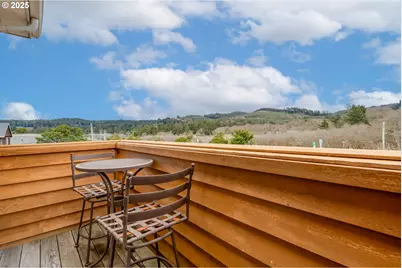 123 S Hemlock St #201, Cannon Beach, OR 97110 - Photo 36