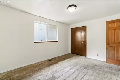 810 Birch St, Junction City, OR 97448 - Photo 12