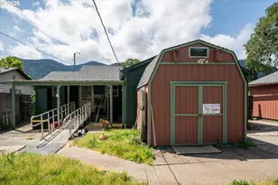 47885 W 1st St, Oakridge, OR 97463 - Photo 28