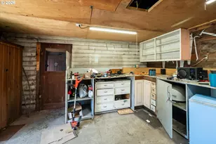 47885 W 1st St, Oakridge, OR 97463 - Photo 22