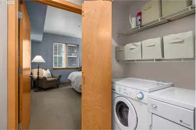 1130 NW 12th Ave #412, Portland, OR 97209 - Photo 24