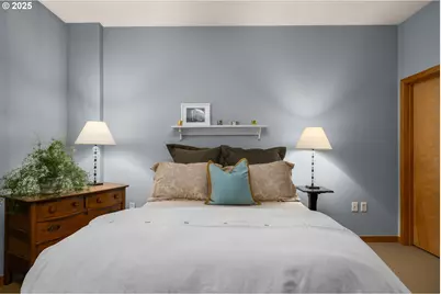 1130 NW 12th Ave #412, Portland, OR 97209 - Photo 22