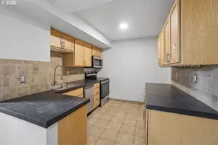 410 NW 18th Ave, Portland, OR 97209 - Photo 14
