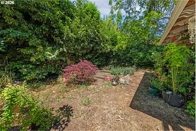 1426 SE Douglas Ave, Roseburg, OR 97470 - Photo 30