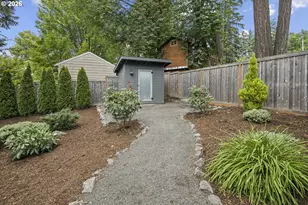3785 SW Caldew St, Portland, OR 97219 - Photo 20