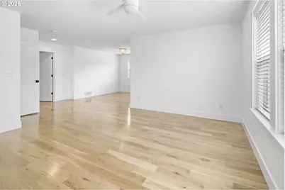 3785 SW Caldew St, Portland, OR 97219 - Photo 16