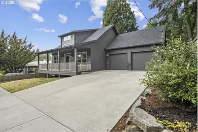 3785 SW Caldew St, Portland, OR 97219 - Photo 2