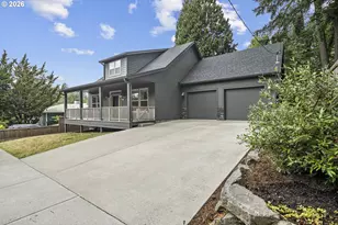 3785 SW Caldew St, Portland, OR 97219 - Photo 2