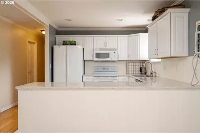 337 NW Birdsdale Ave, Gresham, OR 97030 - Photo 8