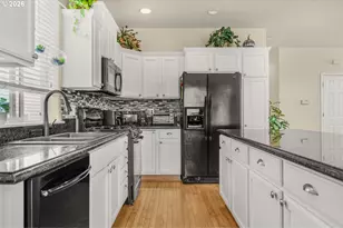 15866 SW Cherrywood Ln, Portland, OR 97224 - Photo 10