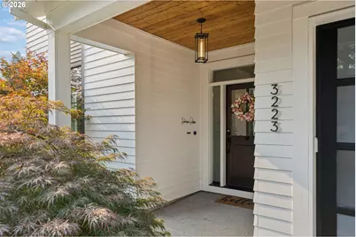 3223 SW Caraway Ct, Portland, OR 97219 - Photo 4