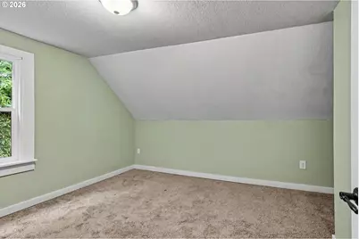 213 Mill St, Silverton, OR 97381 - Photo 28