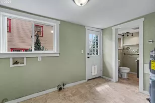 213 Mill St, Silverton, OR 97381 - Photo 22