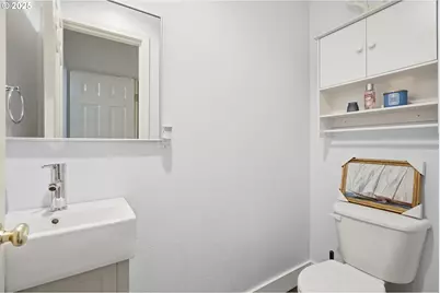 8807 NE 17th St, Vancouver, WA 98664 - Photo 26