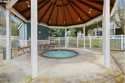 8807 NE 17th St, Vancouver, WA 98664 - Photo 32