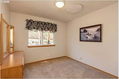 1038 SW Arrowhead Pl, Dundee, OR 97115 - Photo 14