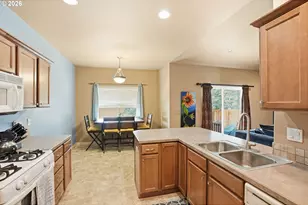3279 NE Jonahs Ct, Bend, OR 97701 - Photo 8