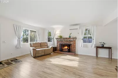 47 Van Fossen Ct, Eugene, OR 97404 - Photo 6