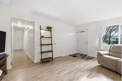 47 Van Fossen Ct, Eugene, OR 97404 - Photo 6