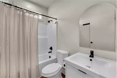 102 W Oak St, Yacolt, WA 98675 - Photo 34